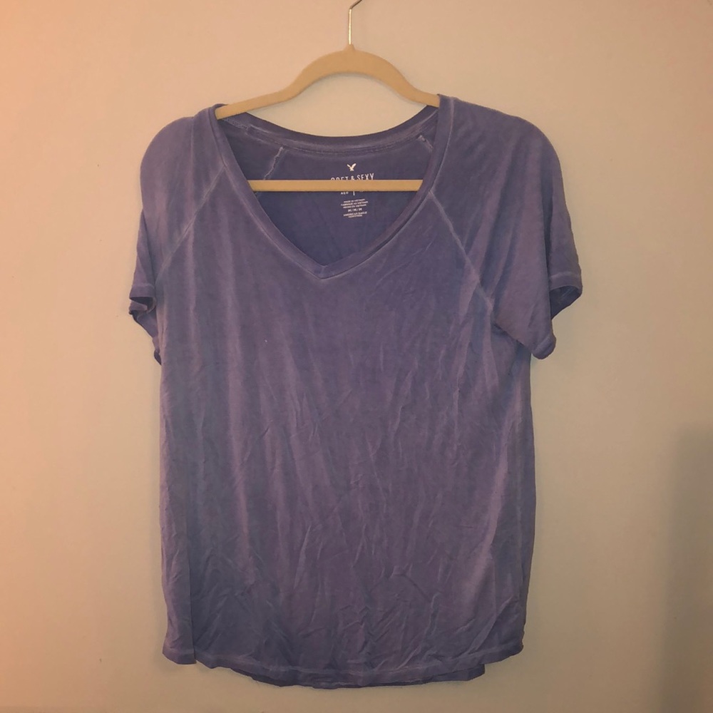 American Eagle tshirt
